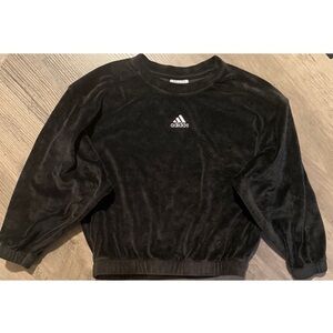 Adidas Girl’s Black Velour Crewneck Sweatshirt. Size 6.